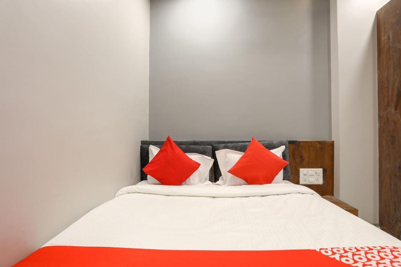 Hotel Shankar اوجاين المظهر الخارجي الصورة