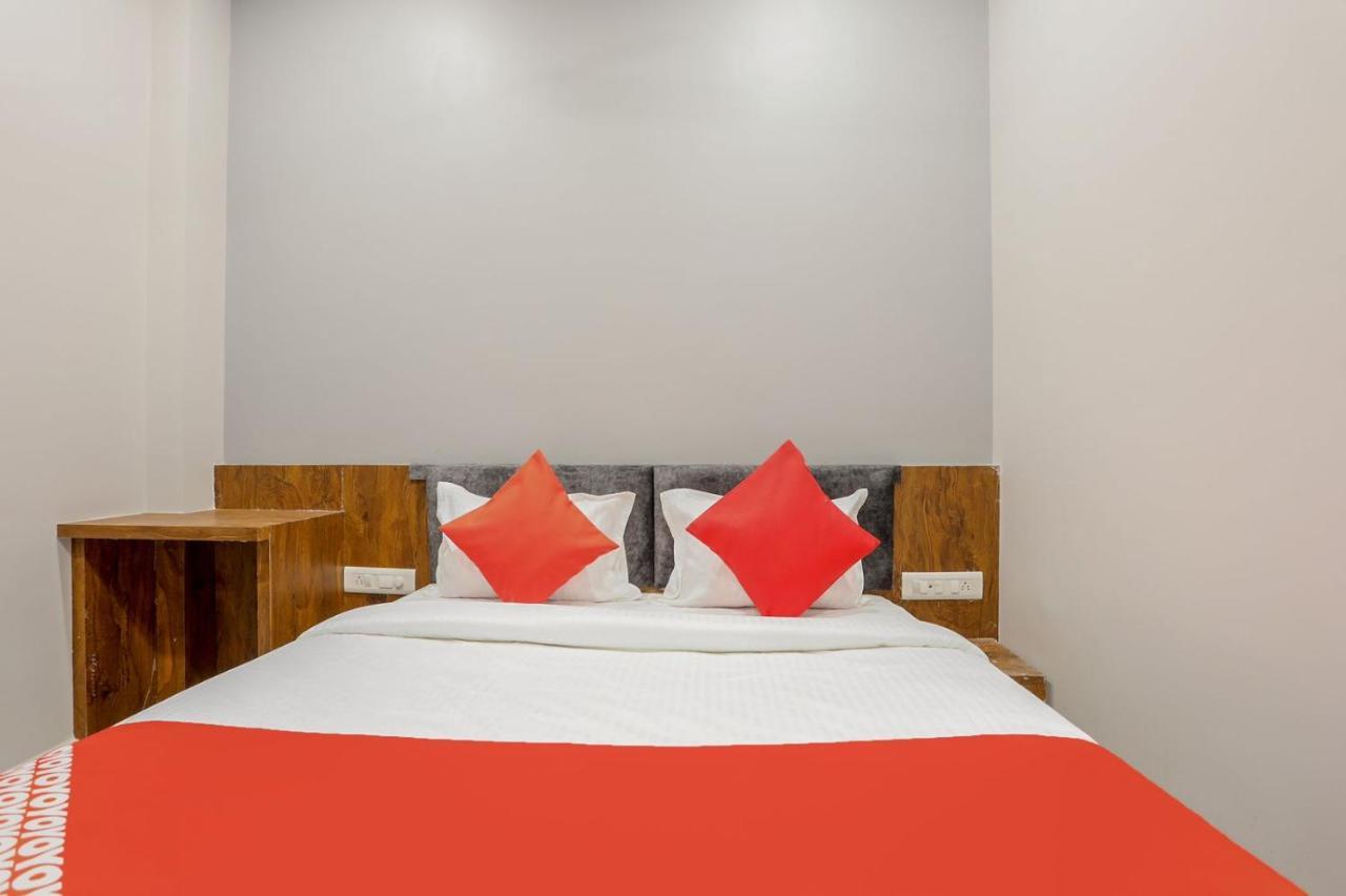 Hotel Shankar اوجاين المظهر الخارجي الصورة