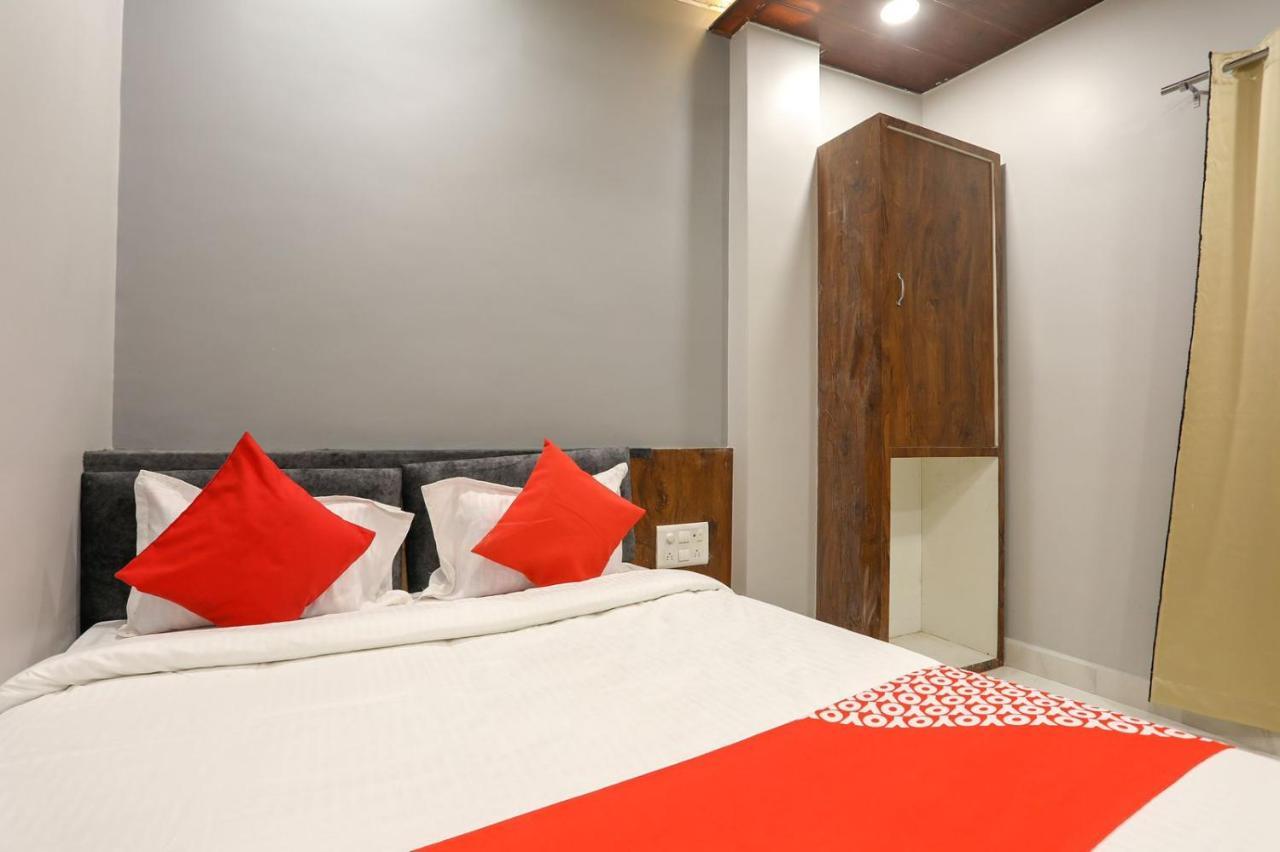 Hotel Shankar اوجاين المظهر الخارجي الصورة