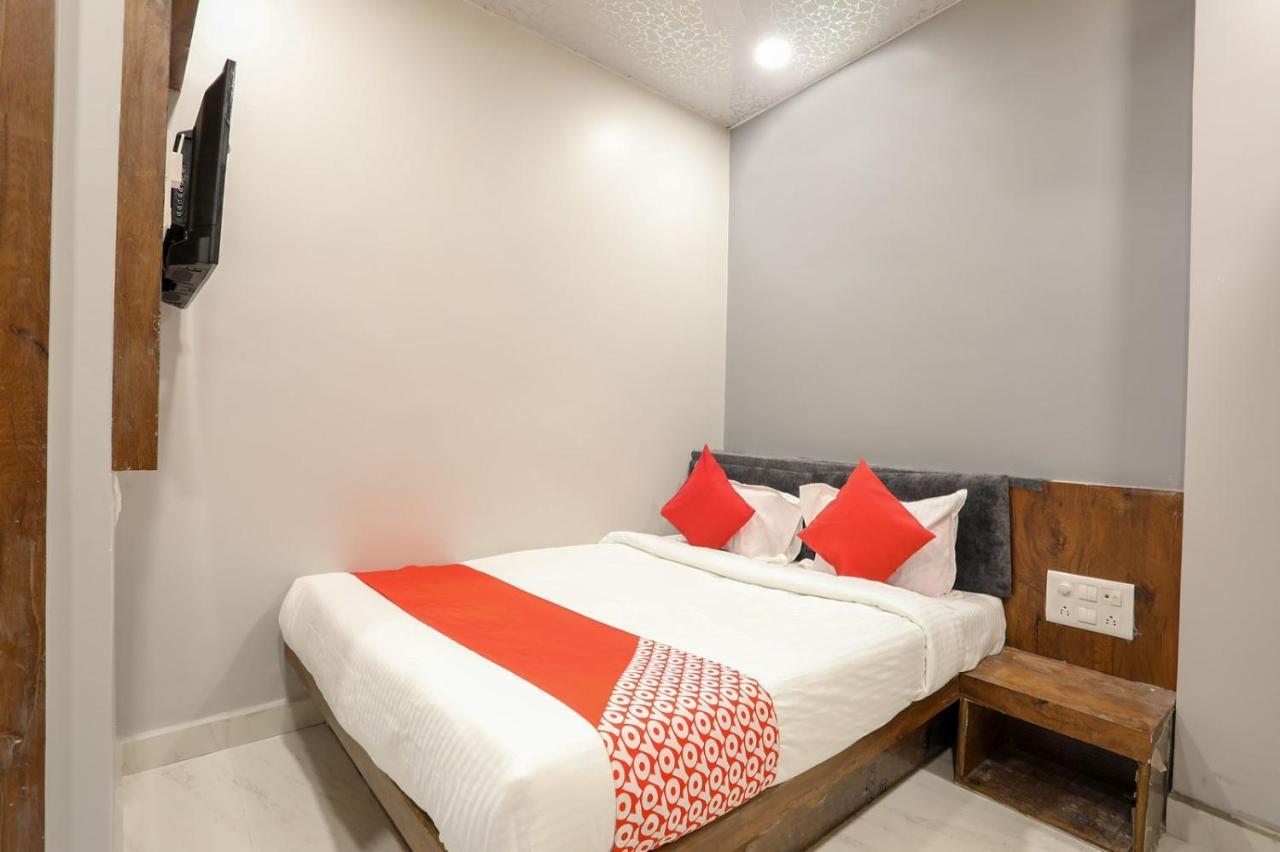 Hotel Shankar اوجاين المظهر الخارجي الصورة